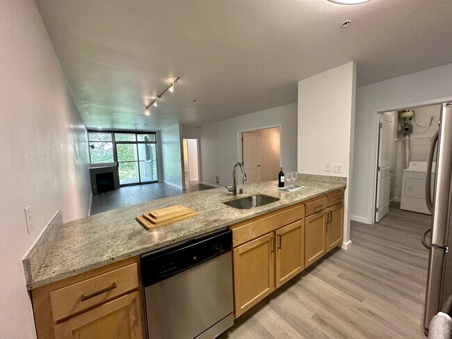 Limestone Court, Bellevue, WA 98004 - photo 7