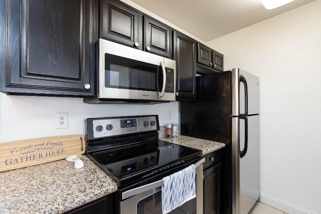 5150 S Jones Blvd unit 205, Las Vegas, NV 89118 - photo 2