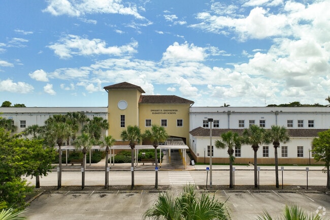 Discover the pure bliss of education at Dwight D. Eisenhower Elementary in West Palm Beach.