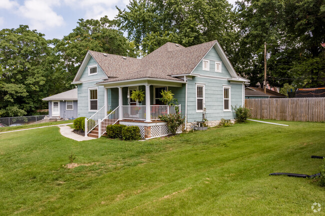 Bundschu has several traditional homes with large front yards with nice curb appeal.