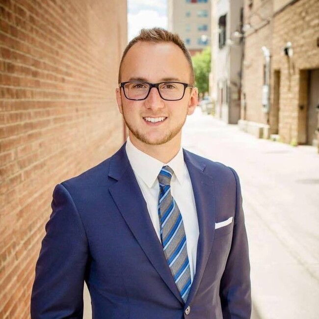 Agent Photo