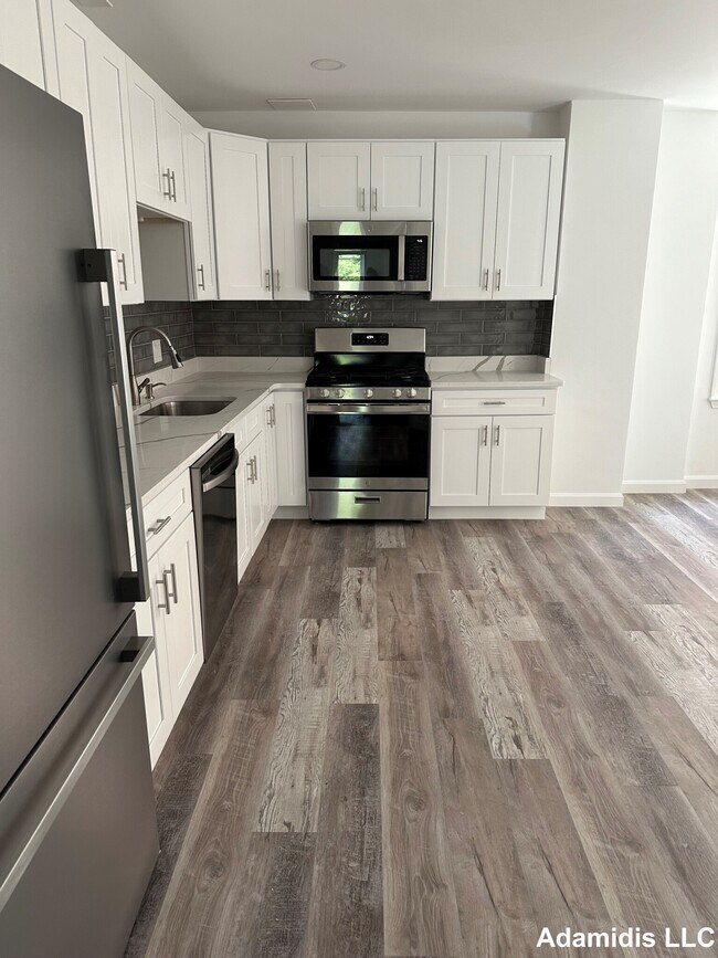 10 Boston St, Boston, MA 02127