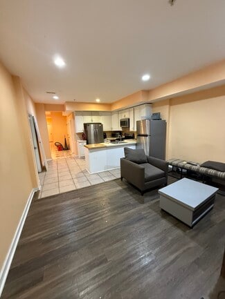 4901 Oglethorpe St, Riverdale Park, MD 20737