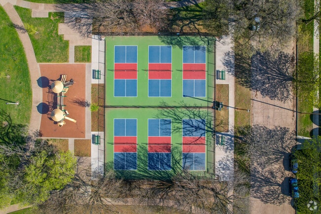 Pickleball Is Very Popular in Delano’s Seneca Park
