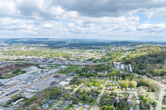 Ridgedale-Oak Grove is on the west side of the ridge just east of downtwon.