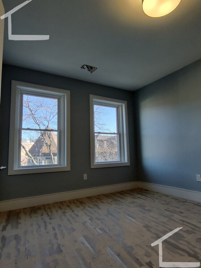 9 University Rd unit 3, Brookline, MA 02445 - photo 6