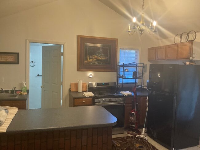 5921 Crepe Myrtle Ct unit SUITE IN- law North, Raleigh, NC 27609 - photo 3