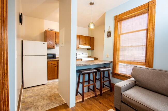 129 Green St unit 3, Syracuse, NY 13203 - photo 6