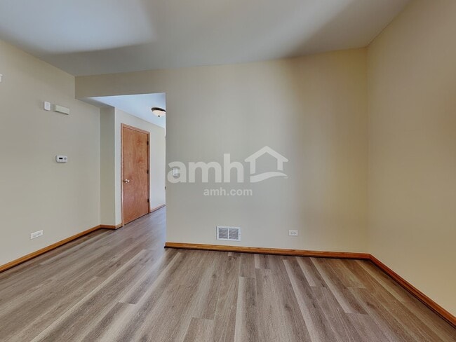 1217 Violet Ln, Joliet, IL 60431 - photo 7