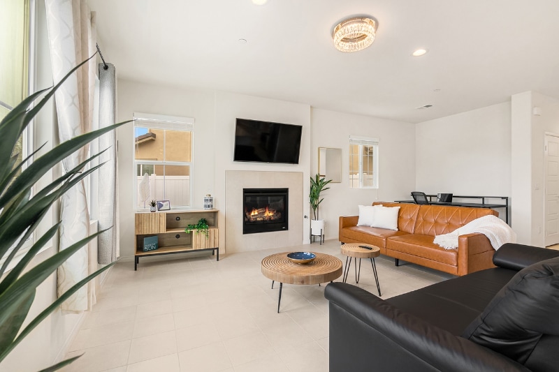 7284 Wembley St, San Diego, CA 92120 - photo 1