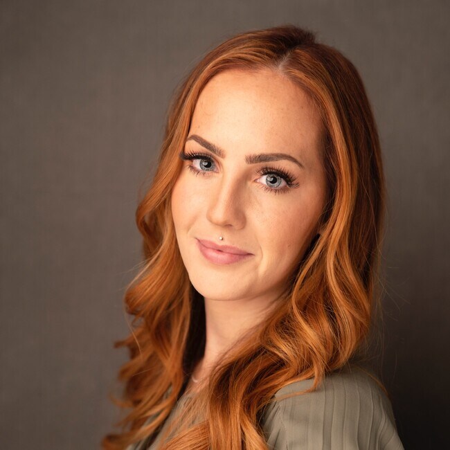 Agent Photo