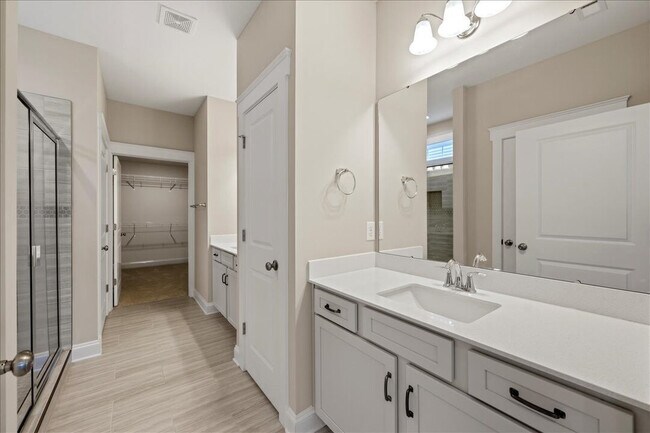 1036 Fairhaven Dr unit 36456922, Mebane, NC 27302 - photo 6