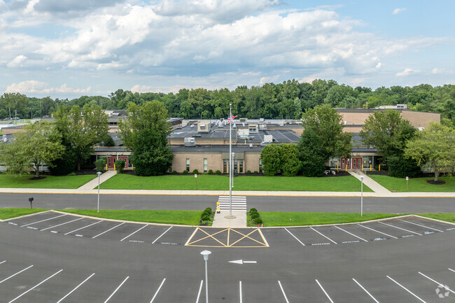 Thomas Harrington Middle