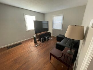 112 Howard St, Fairfield, CT 06824