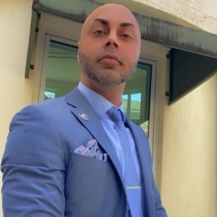 Agent Photo