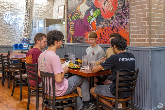 Residents of Downtown Blacksburg will enjoy close proximity to many dining options.