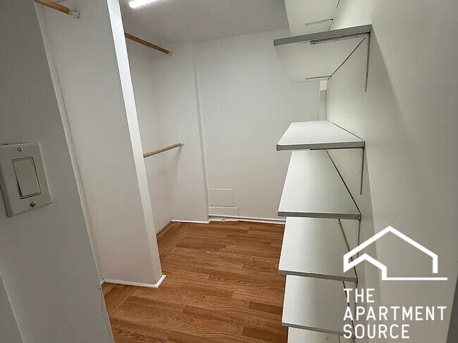 3318 W Pierce Ave unit G, Chicago, IL 60651 - photo 5