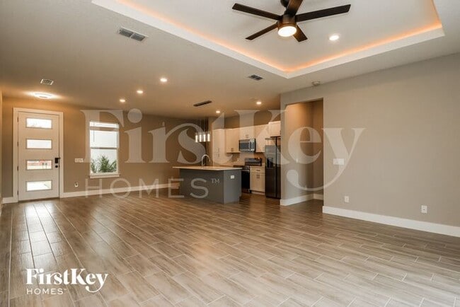 327 Churchill Ct, Kissimmee, FL 34759 - photo 4