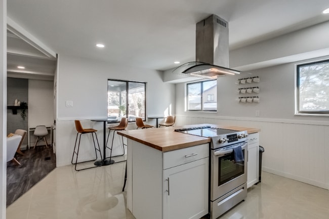 13489 W Auburn Ave, Lakewood, CO 80228 - photo 4