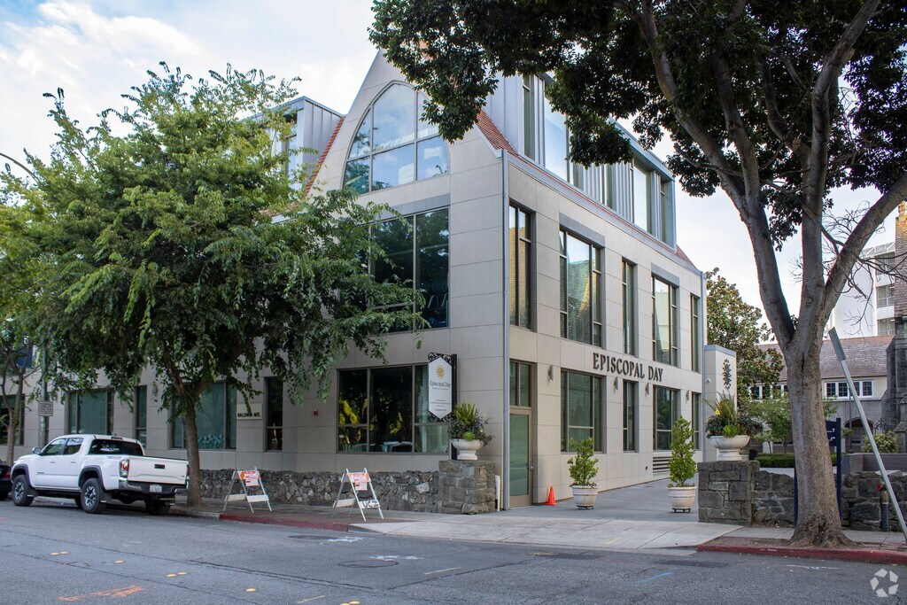 Episcopal Day School of St. Matthew serves students in the Downtown San Mateo community.
