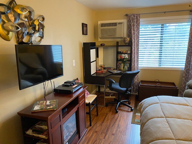 46011 Sandia Creek Dr unit C, Temecula, CA 92590 - photo 2