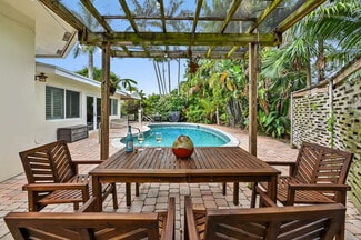 2101 NE 25th St, Wilton Manors, FL 33305