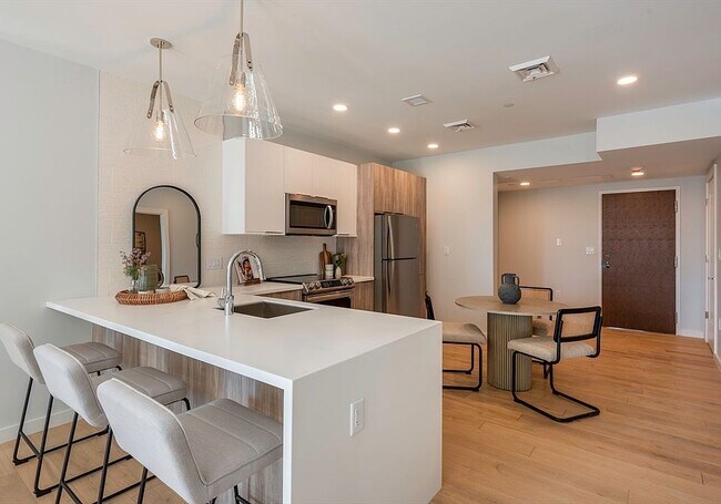 26 Bow St unit 5I, Somerville, MA 02143 - photo 2