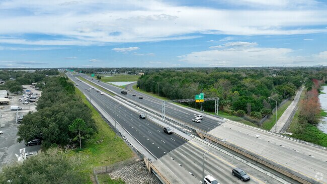 Living in Goldenrod provides easy access to SR 417.