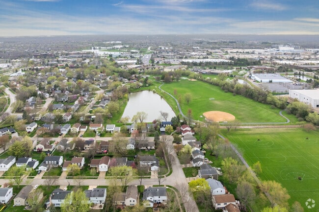 Residents of Vernon Hills have access to many fantastic amenities like Deerpath Park.