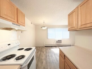 35700 E Michigan Ave, Wayne, MI 48184