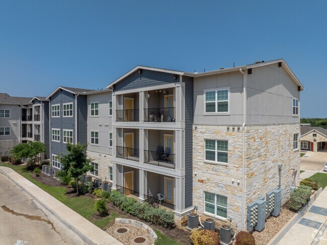 The Nightingale at Goodnight Ranch Senior Apartments - 55+, Austin, TX 78747 - photo 7