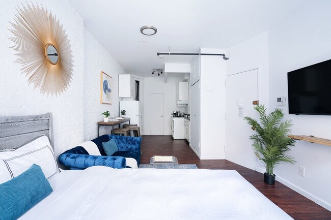 230 E 83rd St unit FL2-ID1021971P, New York, NY 10028 - photo 4