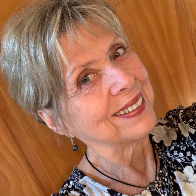 Shirley Whiteis