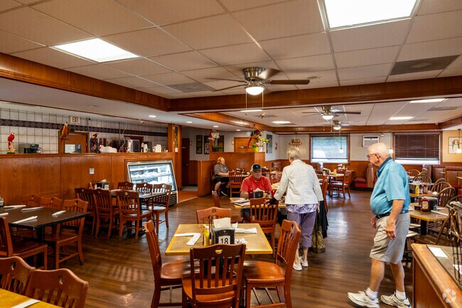 Polly’s Restaurant in Cottage Hills is a local favorite.