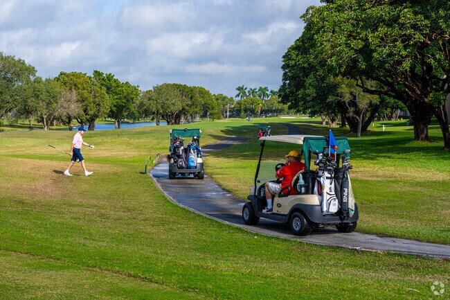 A quick afternoon golf game with your friends is priceless at Century Village.