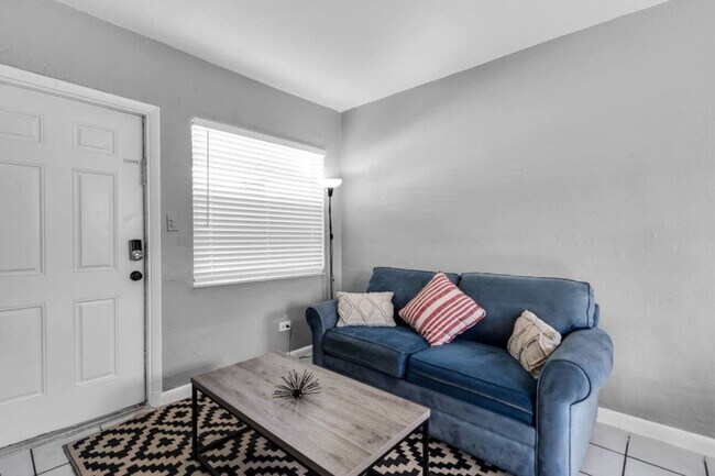 138 SW 5th Ct unit ID1354420P, Dania, FL 33004 - photo 6