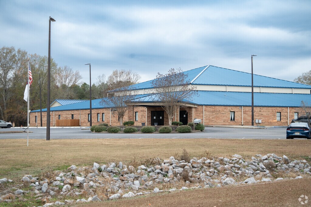 Cornerstone Christian School is a great place for teens to learn in Columbiana.