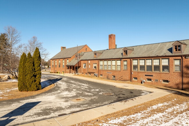 Clifford M Granger is a public elementary school in Feeding Hills.