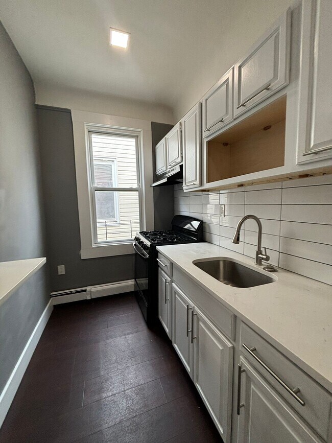 445 Broadway unit 3L, Newark, NJ 07104 - photo 2