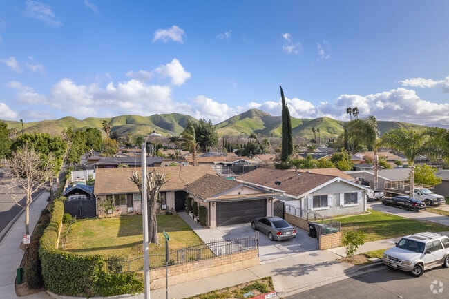 Ranch-style homes are an affordable option for residents.