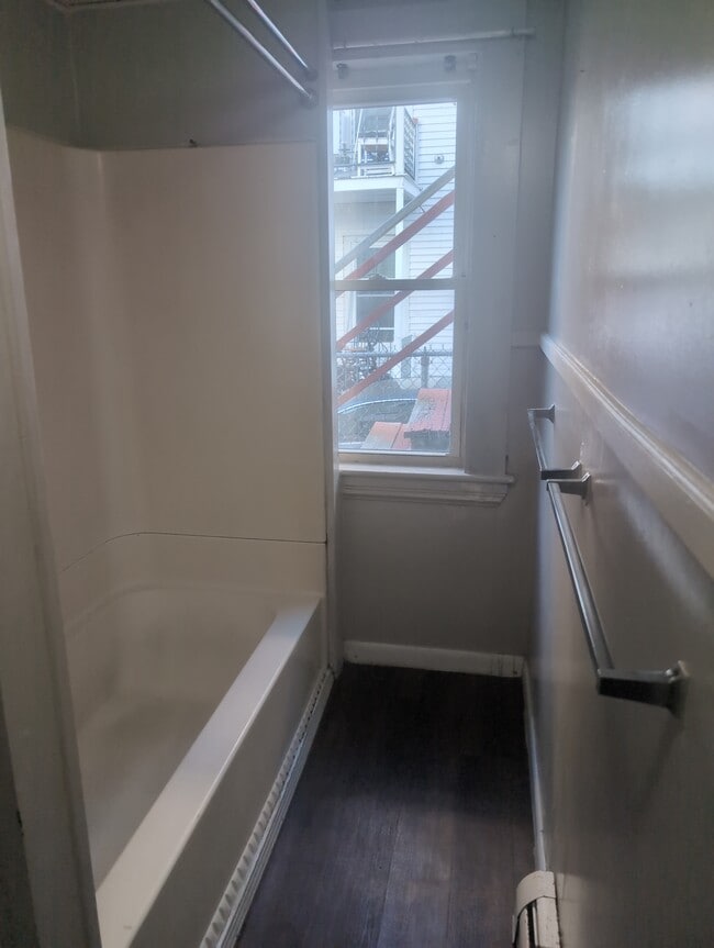 367 Spruce St unit 2, Manchester, NH 03103 - photo 7