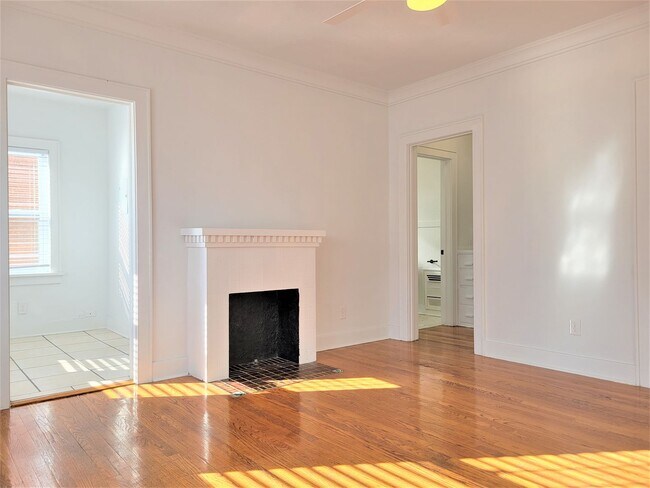 723 East Dr unit 5 ~ P, Oklahoma City, OK 73105 - photo 4