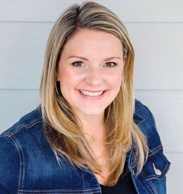 Kelly Dunn