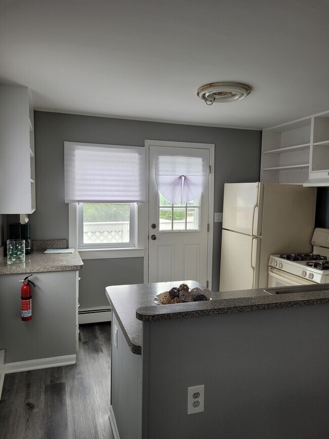 58 Farragut Ave unit Upper Unit - B, Seaside Park, NJ 08752 - photo 7