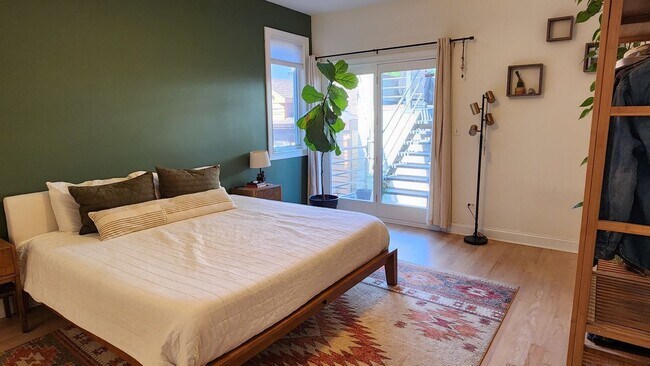 920 N Noble St unit 1, Chicago, IL 60642 - photo 7