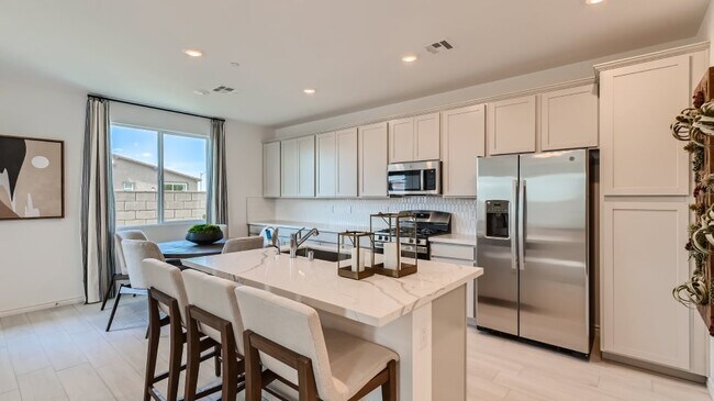 1037 Presley Ridge St unit 36037164, Henderson, NV 89002 - photo 4