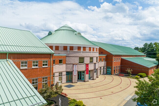 Short Pump Middle School gets a B+ from Niche.com.