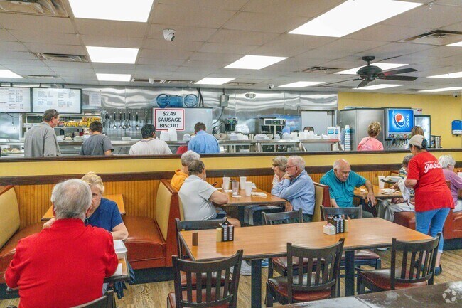 Mundy Mill's Loretta's Country Kitchen is a local staple for residents.
