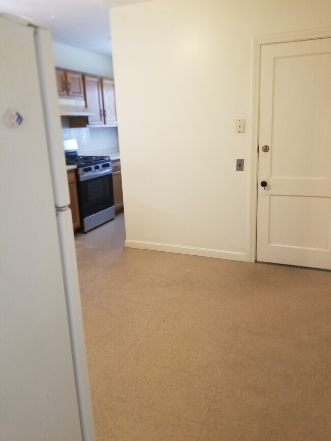 53A Magnolia St, Arlington, MA 02474 - photo 5