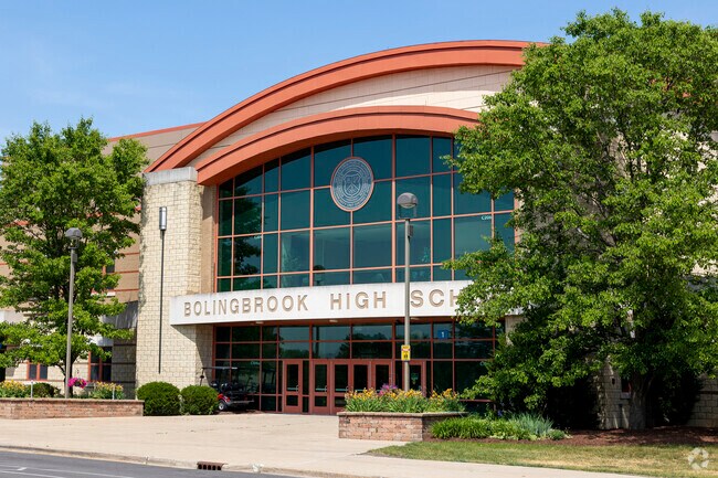 Residents of Indian Chase Meadows can send their kids to Bolingbrook High School.